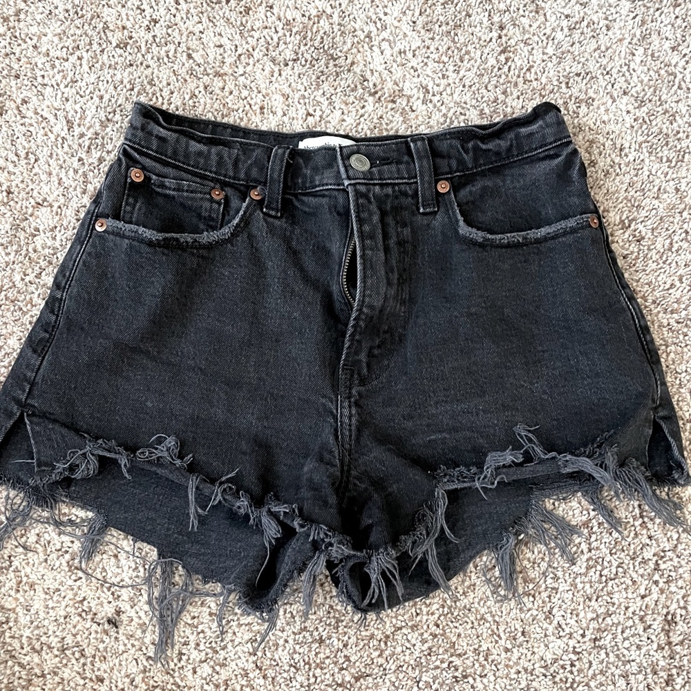 Curve Love Abercrombie High Waisted Mom Jean Shorts in Black, Size 27.